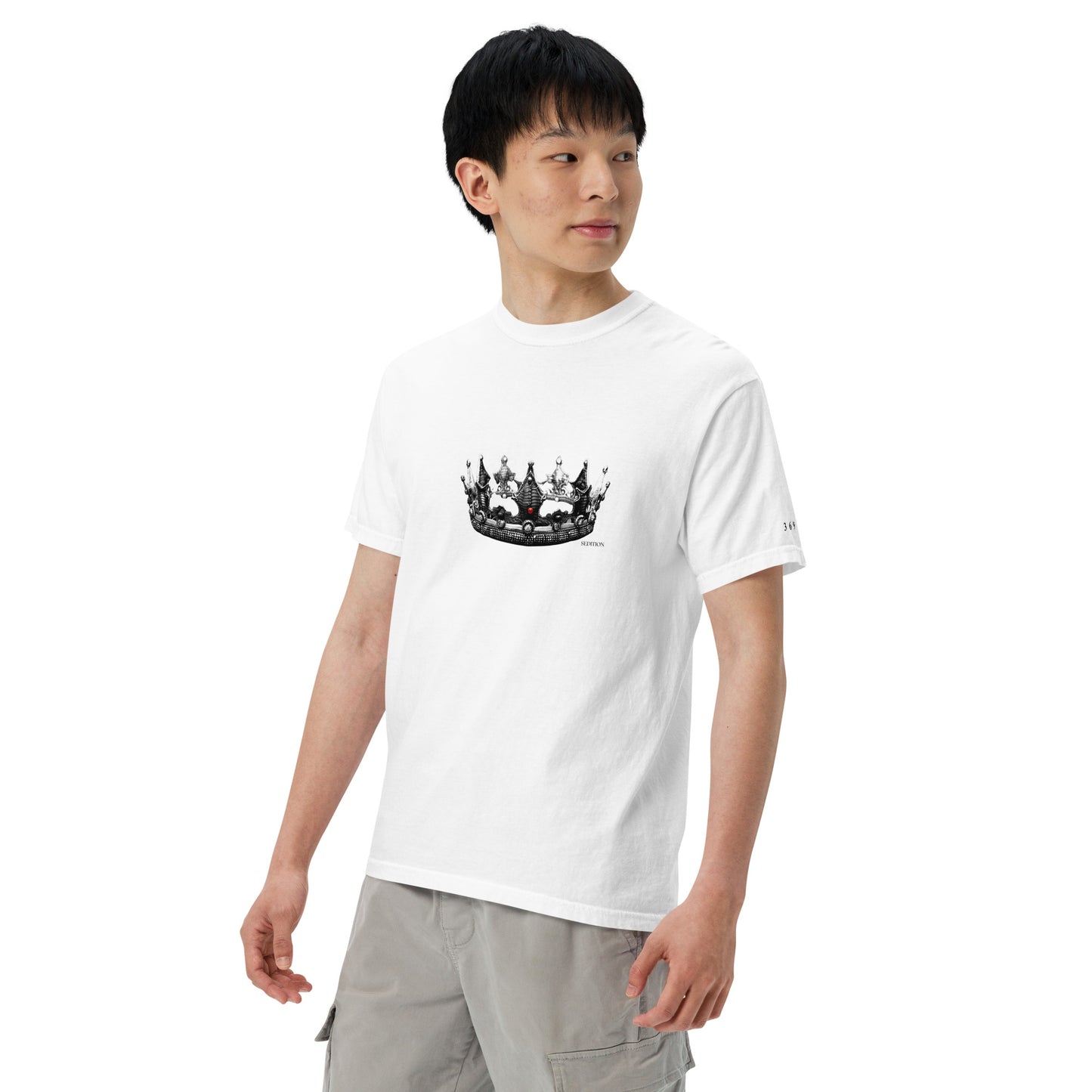 REIGN heavyweight t-shirt